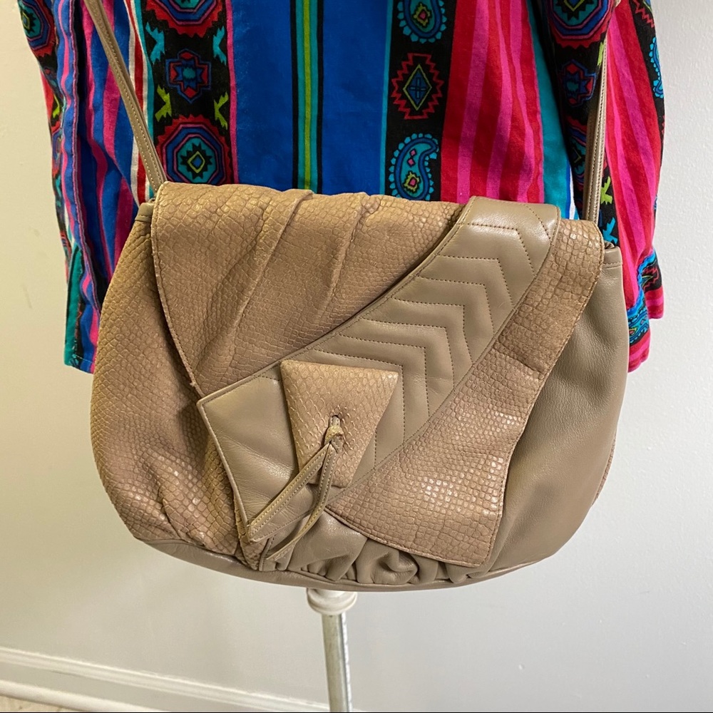 Vintage 80’s crossbody purse in patch leather